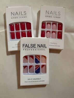 NIB Nail Art 3 Sets of False Nails in
Reds,Easy Apply,Instant Beauty,Glue On